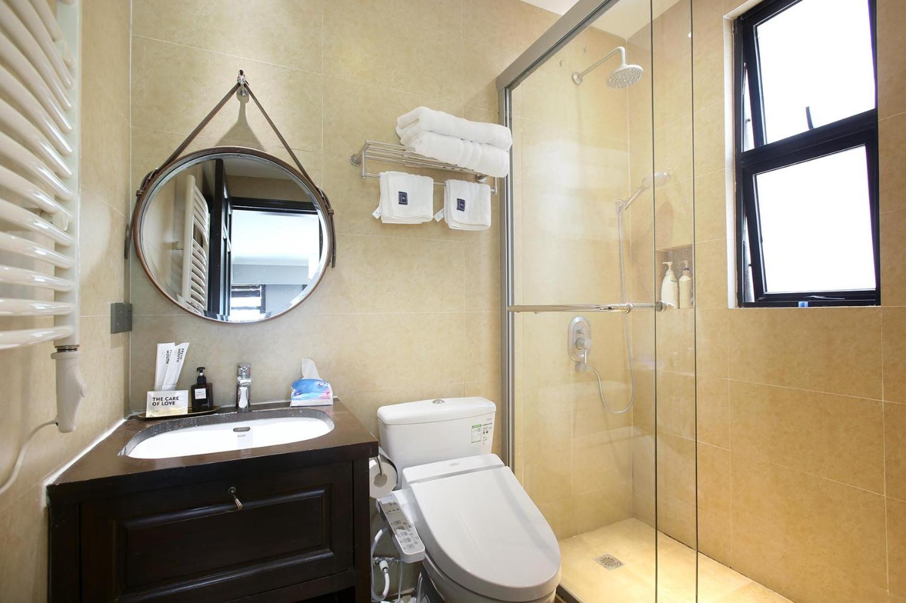 Shanghai Downtown Hills Boutique Guesthouse - Near Metro Line 7, Exit 3, Changping Road Rom bilde
