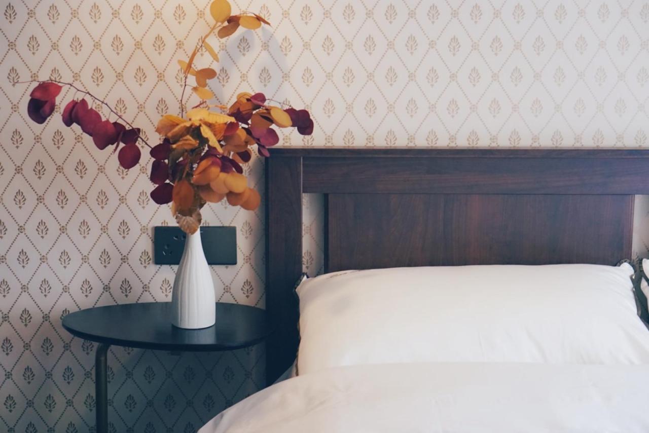 Shanghai Downtown Hills Boutique Guesthouse - Near Metro Line 7, Exit 3, Changping Road Eksteriør bilde
