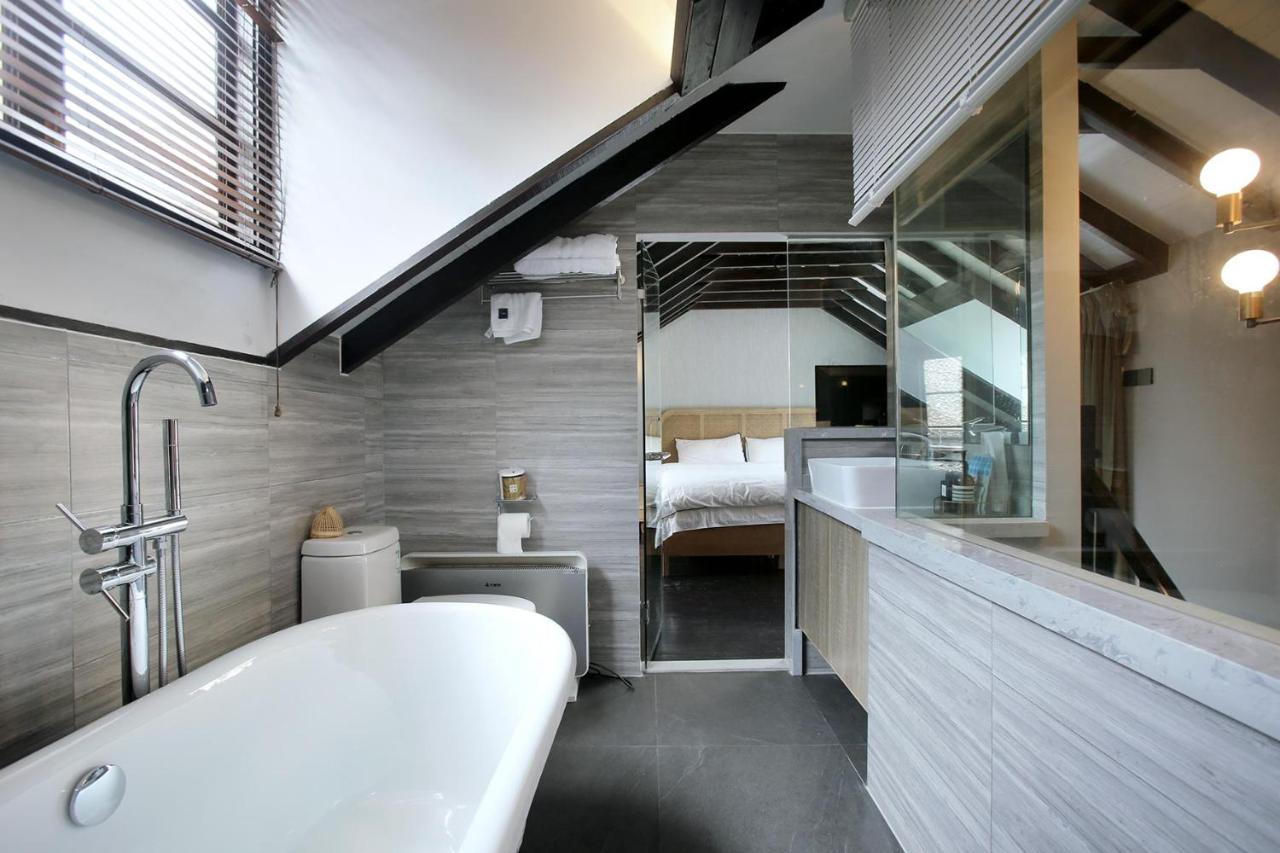 Shanghai Downtown Hills Boutique Guesthouse - Near Metro Line 7, Exit 3, Changping Road Eksteriør bilde