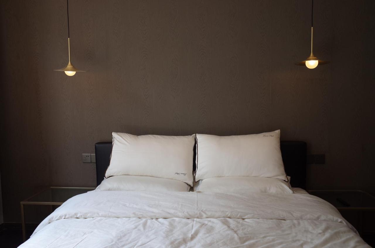 Shanghai Downtown Hills Boutique Guesthouse - Near Metro Line 7, Exit 3, Changping Road Eksteriør bilde
